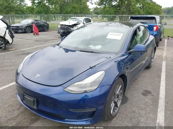 5YJ3E1EB4NF190926 2022 TESLA MODEL 3 - Image 2