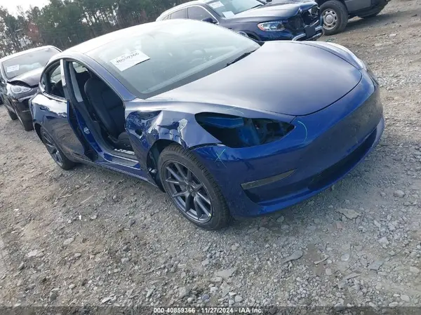 5YJ3E1EB4NF197861 2022 TESLA MODEL 3 - Image 1