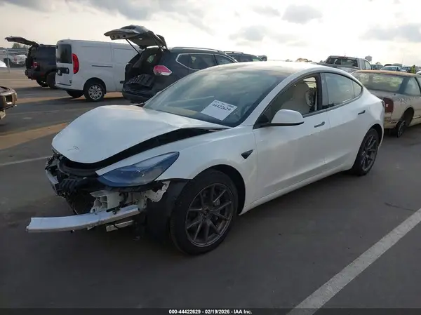 5YJ3E1EB4NF199741 2022 TESLA MODEL 3 - Image 2