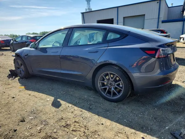 5YJ3E1EB4NF203190 2022 TESLA MODEL 3 - Image 2