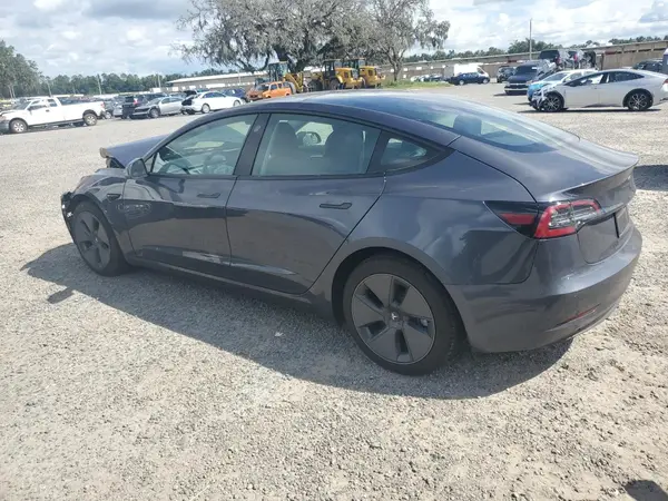 5YJ3E1EB4NF205750 2022 TESLA MODEL 3 - Image 2