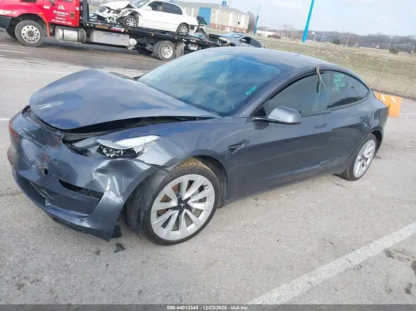 5YJ3E1EB4NF208390 2022 TESLA MODEL 3 - Image 2