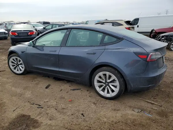 5YJ3E1EB4NF208762 2022 TESLA MODEL 3 - Image 2