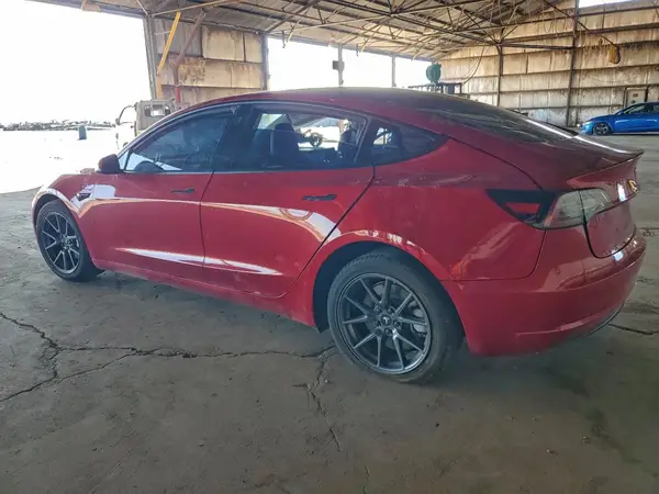 5YJ3E1EB4NF228557 2022 TESLA MODEL 3 - Image 2