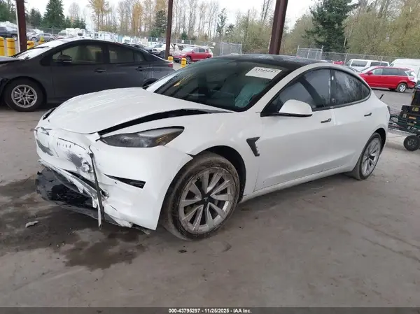 5YJ3E1EB4NF230437 2022 TESLA MODEL 3 - Image 2
