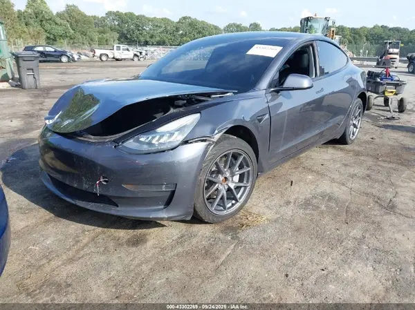 5YJ3E1EB4NF240157 2022 TESLA MODEL 3 - Image 2