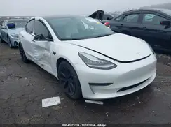 5YJ3E1EB4NF241647 2022 TESLA MODEL 3