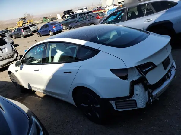 5YJ3E1EB4NF249277 2022 TESLA MODEL 3 - Image 2