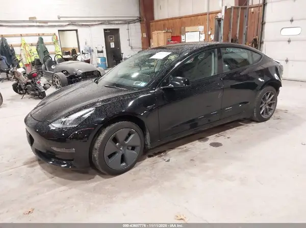 5YJ3E1EB4NF253040 2022 TESLA MODEL 3 - Image 2