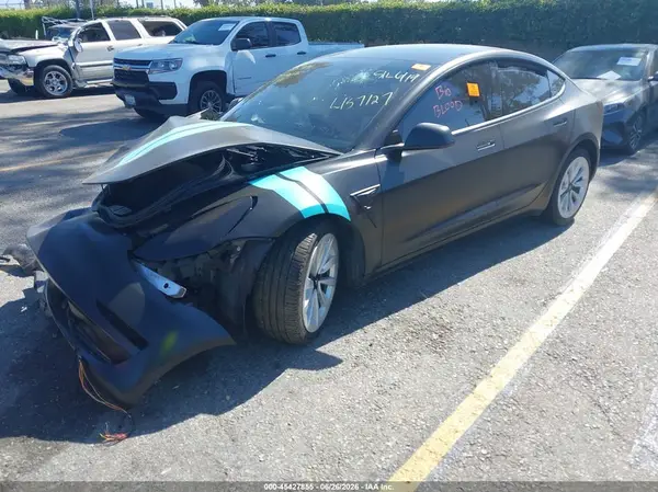 5YJ3E1EB4NF256956 2022 TESLA MODEL 3 - Image 2