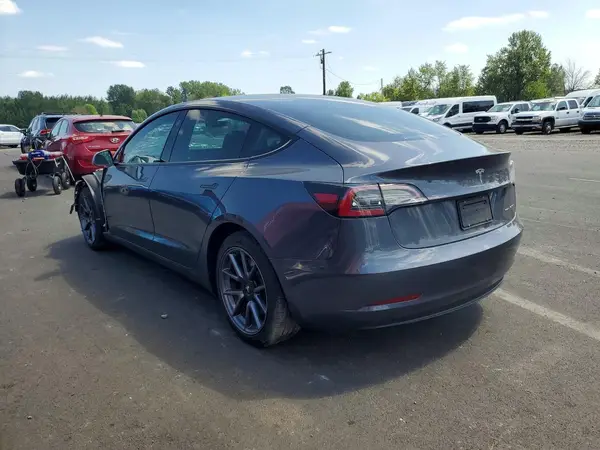 5YJ3E1EB4NF257766 2022 TESLA MODEL 3 - Image 2