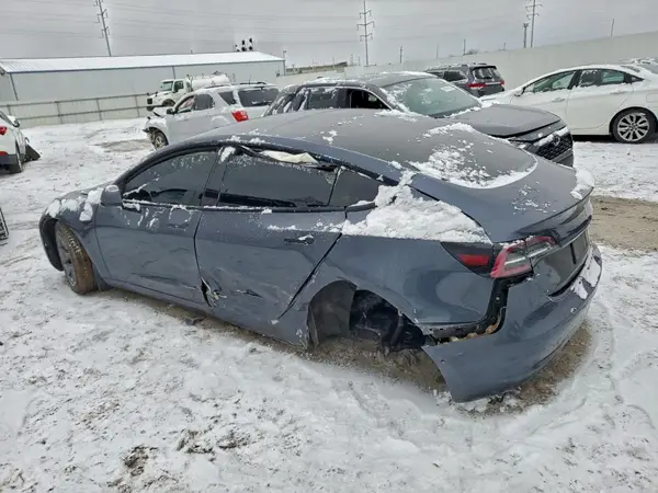 5YJ3E1EB4NF258724 2022 TESLA MODEL 3 - Image 2