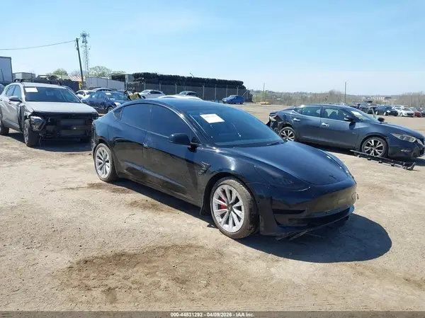 5YJ3E1EB4NF259016 2022 TESLA MODEL 3 - Image 1