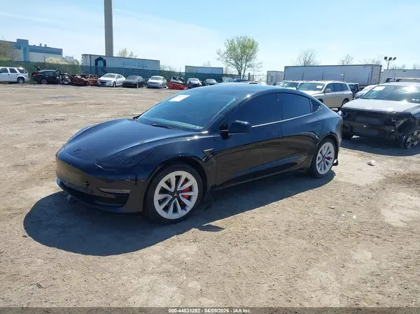 5YJ3E1EB4NF259016 2022 TESLA MODEL 3 - Image 2