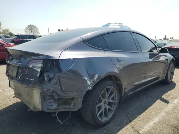 5YJ3E1EB4NF261400 2022 TESLA MODEL 3 - Image 2