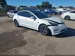 5YJ3E1EB4NF261736 2022 TESLA MODEL 3
