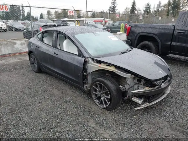 5YJ3E1EB4NF267388 2022 TESLA MODEL 3 - Image 1