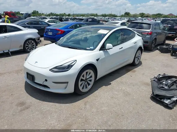 5YJ3E1EB4NF269044 2022 TESLA MODEL 3 - Image 2