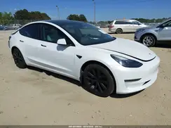 5YJ3E1EB4NF271019 2022 TESLA MODEL 3