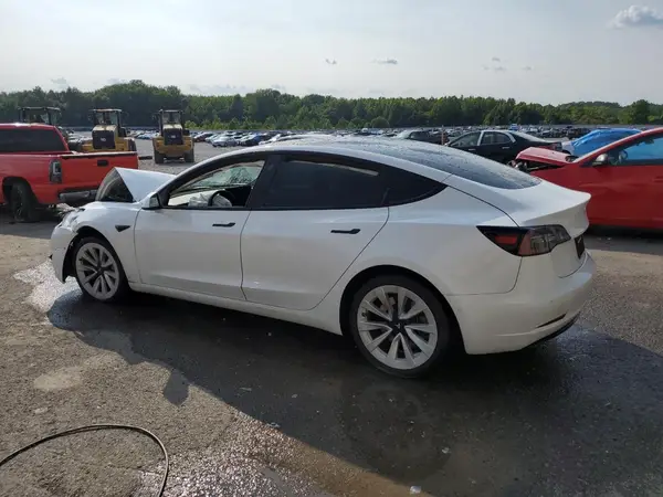 5YJ3E1EB4NF272607 2022 TESLA MODEL 3 - Image 2