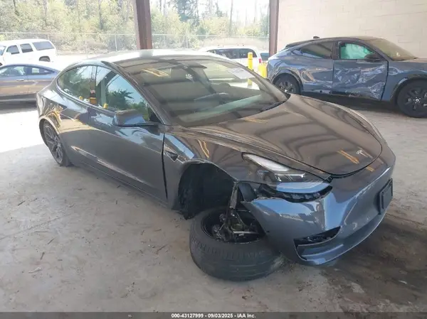5YJ3E1EB4NF274079 2022 TESLA MODEL 3 - Image 1