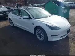 5YJ3E1EB4NF275667 2022 TESLA MODEL 3