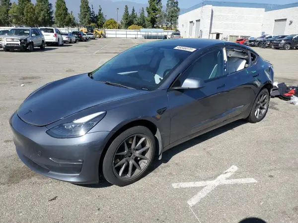 5YJ3E1EB4NF276804 2022 TESLA MODEL 3 - Image 1