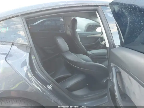 5YJ3E1EB4NF277063 2022 TESLA MODEL 3 - Image 8