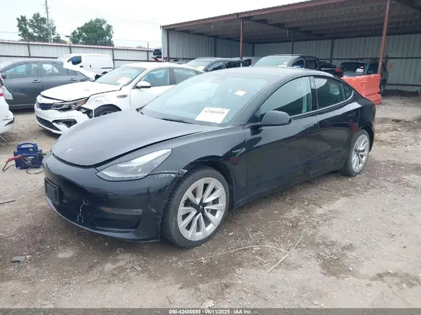 5YJ3E1EB4NF286815 2022 TESLA MODEL 3 - Image 2