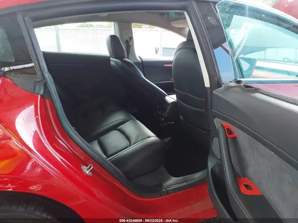 5YJ3E1EB4NF288516 2022 TESLA MODEL 3 - Image 8