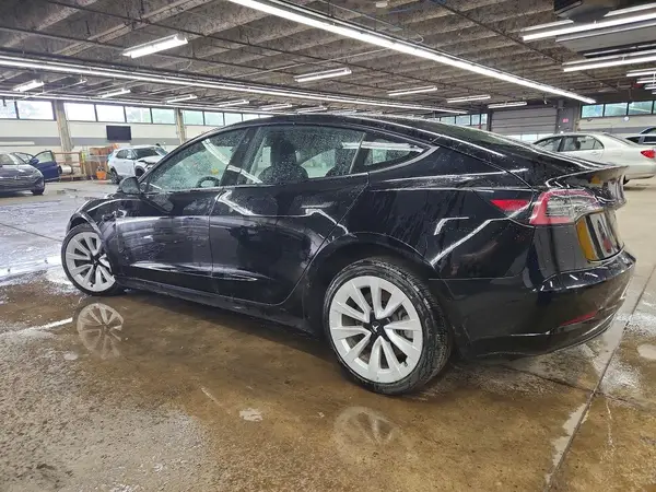5YJ3E1EB4NF290170 2022 TESLA MODEL 3 - Image 2