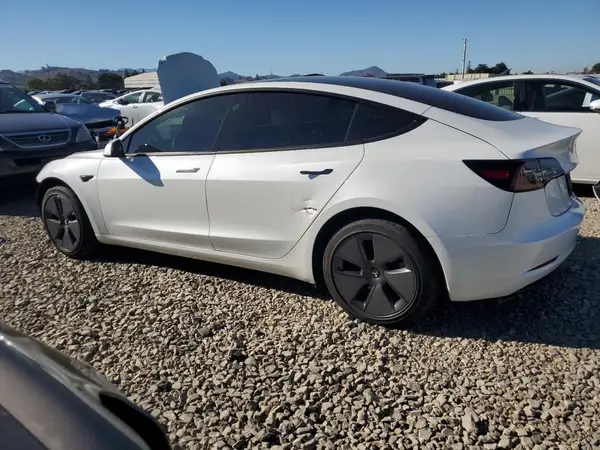 5YJ3E1EB4NF294977 2022 TESLA MODEL 3 - Image 2