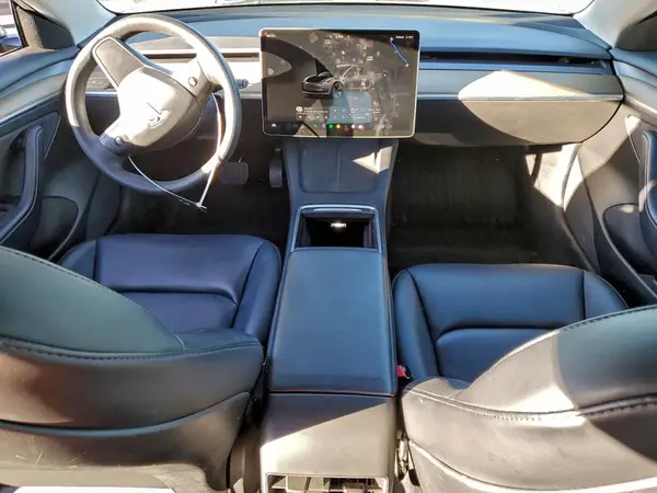 5YJ3E1EB4NF299774 2022 TESLA MODEL 3 - Image 8