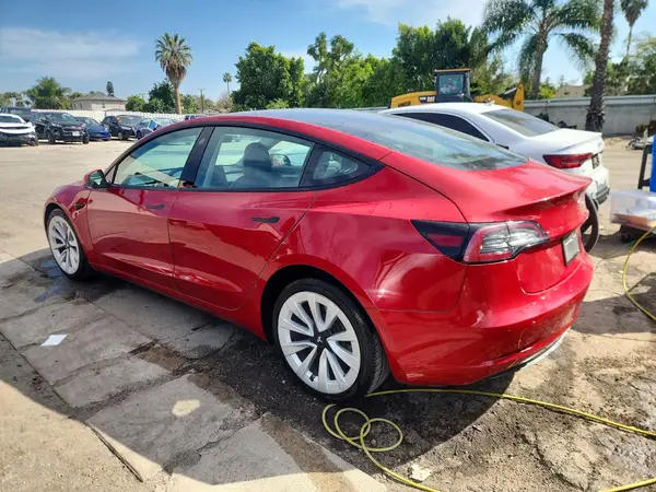 5YJ3E1EB4NF304911 2022 TESLA MODEL 3 - Image 2