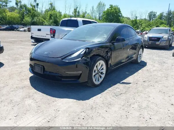 5YJ3E1EB4NF311826 2022 TESLA MODEL 3 - Image 2