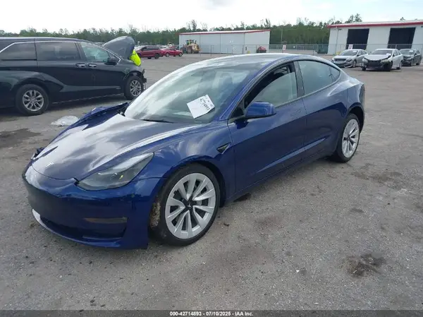5YJ3E1EB4NF316007 2022 TESLA MODEL 3 - Image 2