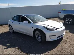 5YJ3E1EB4NF318131 2022 TESLA MODEL 3