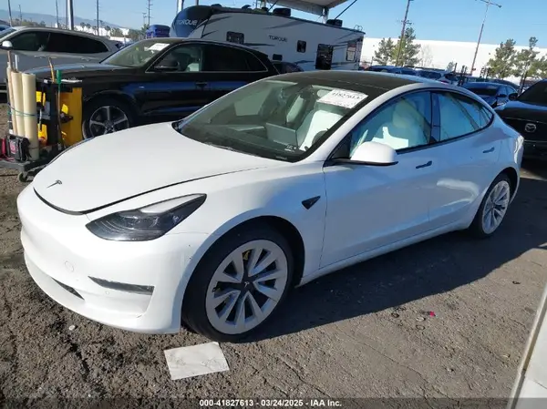 5YJ3E1EB4NF331218 2022 TESLA MODEL 3 - Image 2