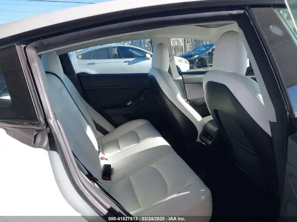 5YJ3E1EB4NF331218 2022 TESLA MODEL 3 - Image 8