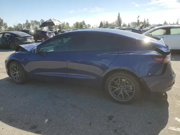 5YJ3E1EB4NF333826 2022 TESLA MODEL 3 - Image 2