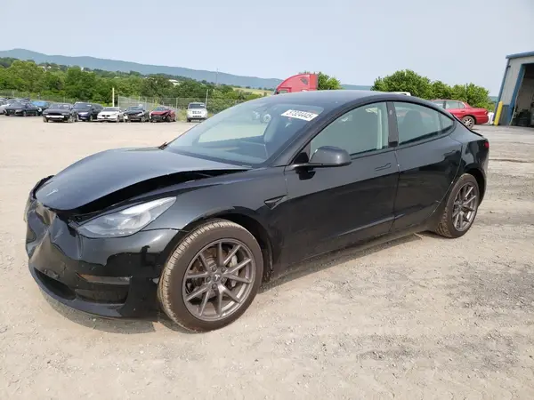 5YJ3E1EB4NF334930 2022 TESLA MODEL 3 - Image 1