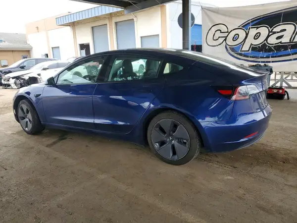 5YJ3E1EB4NF335706 2022 TESLA MODEL 3 - Image 2