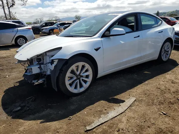 5YJ3E1EB4NF360394 2022 TESLA MODEL 3 - Image 1