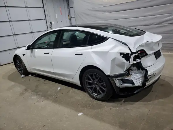5YJ3E1EB4PF387646 2023 TESLA MODEL 3 - Image 2