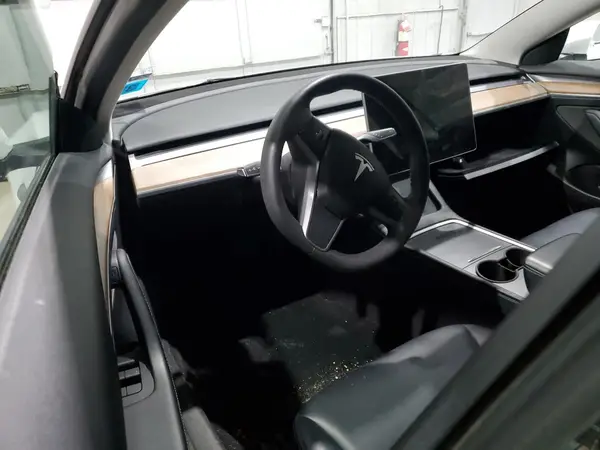 5YJ3E1EB4PF387646 2023 TESLA MODEL 3 - Image 8