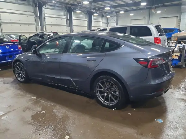 5YJ3E1EB4PF415591 2023 TESLA MODEL 3 - Image 2