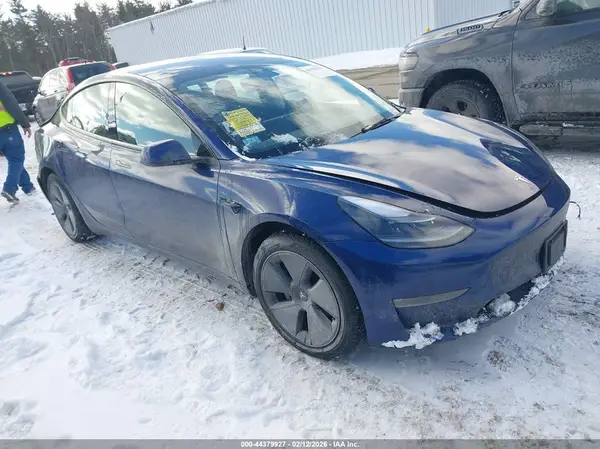 5YJ3E1EB4PF415624 2023 TESLA MODEL 3 - Image 1