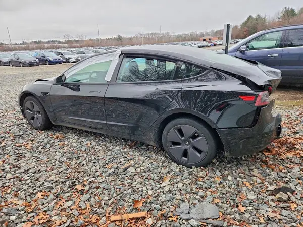 5YJ3E1EB4PF480151 2023 TESLA MODEL 3 - Image 2