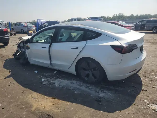 5YJ3E1EB4PF623146 2023 TESLA MODEL 3 - Image 2