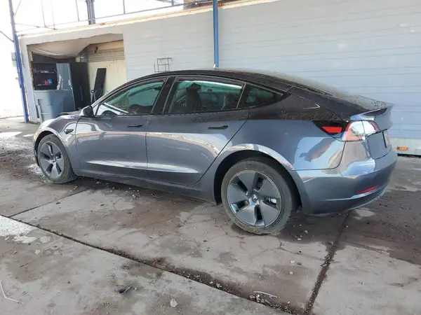 5YJ3E1EB4PF631005 2023 TESLA MODEL 3 - Image 2